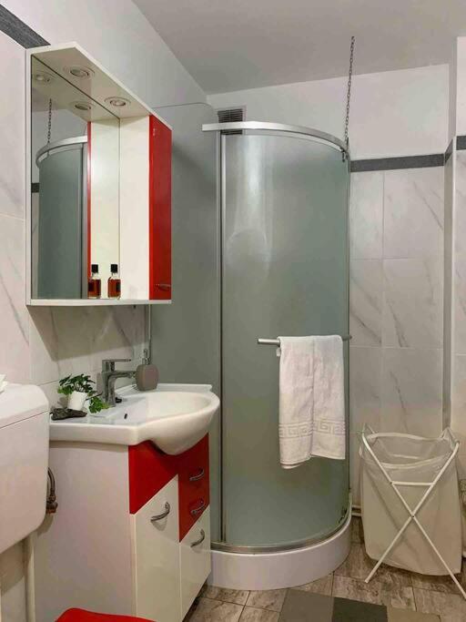 בוקרשט Central Apartment Muncii Area Netflix מראה חיצוני תמונה